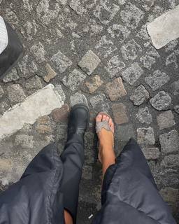 Carla Ginola feet photo 13