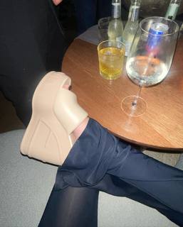 Carla Ginola feet photo 4