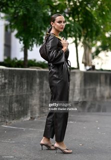 Carla Ginola feet photo 6