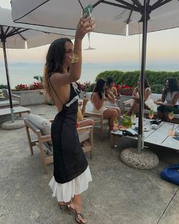 Carla Ginola feet photo 4