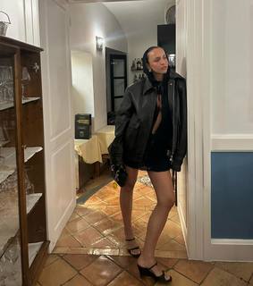 Carla Ginola feet photo 2