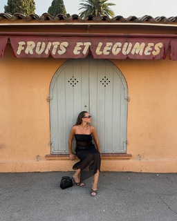 Carla Ginola feet photo 1