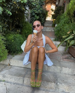Carla Ginola feet photo 17
