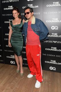 Carla Gugino feet photo thumbnail