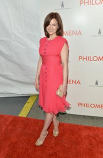 Carla Gugino feet photo thumbnail