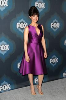 Carla Gugino feet photo thumbnail