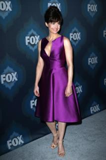 Carla Gugino feet photo thumbnail