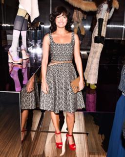 Carla Gugino feet photo thumbnail