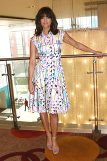 Carla Gugino feet photo thumbnail