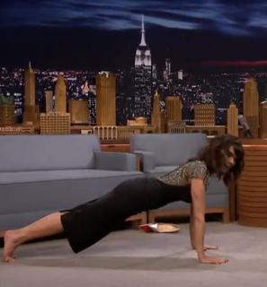 Carla Gugino feet photo thumbnail