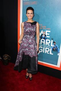 Carla Gugino feet photo thumbnail