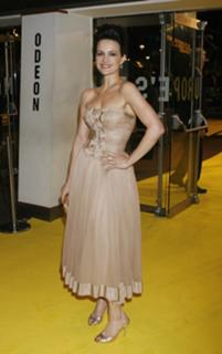 Carla Gugino feet photo thumbnail