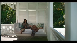 Carla Gugino feet photo thumbnail