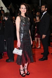 Carla Gugino feet photo thumbnail