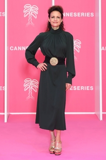 Carla Gugino feet photo thumbnail