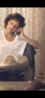 Carla Gugino feet photo thumbnail