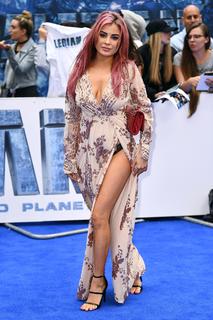 Carla Howe feet photo 5
