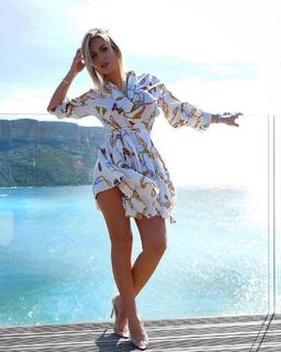 Carla Moreau feet photo 3