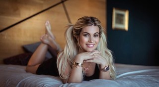 Carla Moreau feet photo 9