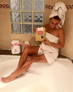 Carla Moreau feet photo 5