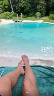 Carla Moreau feet photo 2