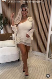 Carla Moreau feet photo 10