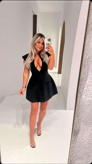 Carla Moreau feet photo 12