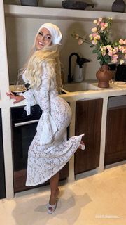 Carla Moreau feet photo 6