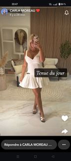 Carla Moreau feet photo 11