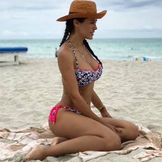 Carla Ortiz feet photo 2
