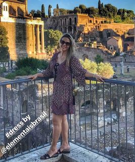 Carla Perez feet photo 1
