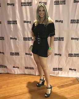 Carla Perez feet photo 13