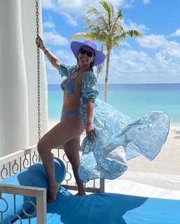 Carla Perez feet photo 17