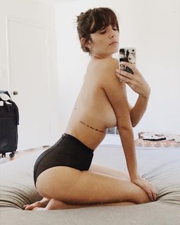 Carla Quevedo feet photo 4