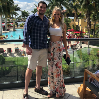 Carley Shimkus feet photo thumbnail