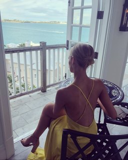 Carley Shimkus feet photo thumbnail