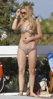 Carley Stenson feet photo 18