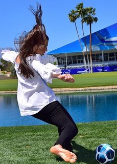 Carli Lloyd feet photo 12