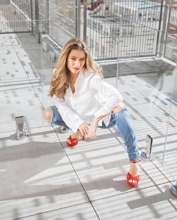 Carlota Boza feet photo 10