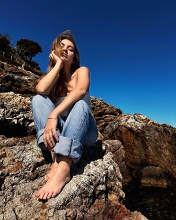 Carlota Boza feet photo 16