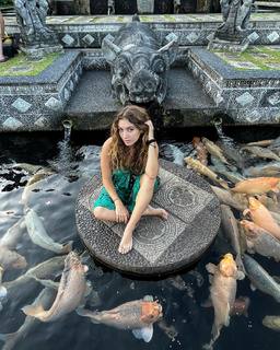 Carlota Boza feet photo 17
