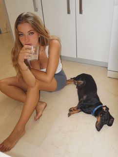 Carlota Boza feet photo 2