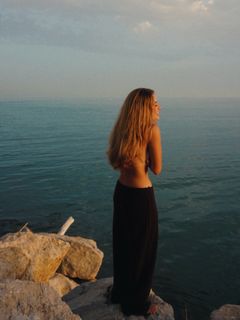 Carlota Boza feet photo 1