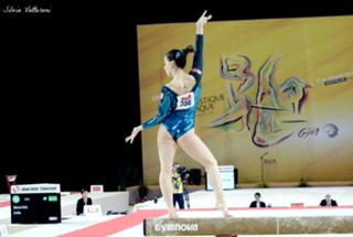 Carlotta Ferlito feet photo thumbnail