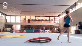 Carlotta Ferlito feet photo thumbnail