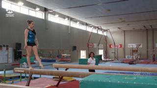 Carlotta Ferlito feet photo thumbnail