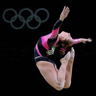 Carlotta Ferlito feet photo thumbnail