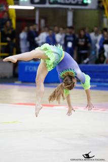 Carlotta Ferlito feet photo thumbnail