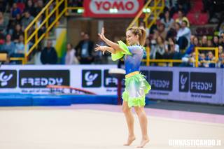 Carlotta Ferlito feet photo thumbnail