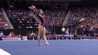 Carlotta Ferlito feet photo thumbnail